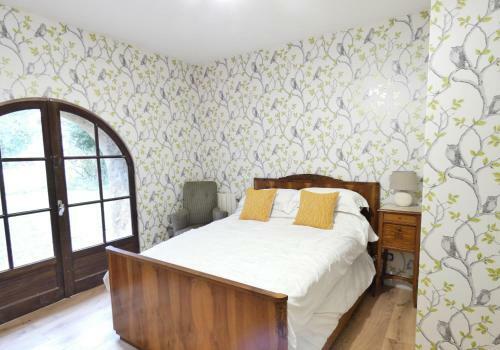 Newly Refurbished 6-bed Gite In Sariac-magnoac