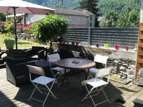 G�te Savignac-les-ormeaux, 3 Pi�ces, 4 Personnes - Fr-1-419-461