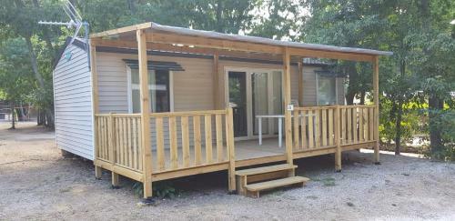 Camping Les Micocouliers