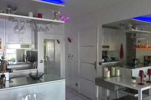 Th�oule - Apartment 20 Meters From The Beaches