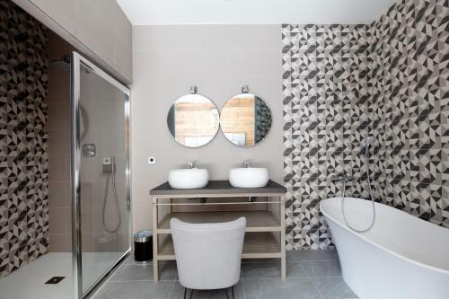 Chalet Carte Blanche Tango