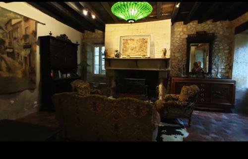 Captivating 2-bed House In Tocane St Apre