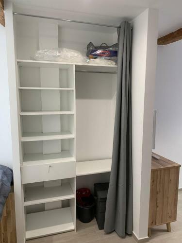 Apartamento Nice Studio In Toulon