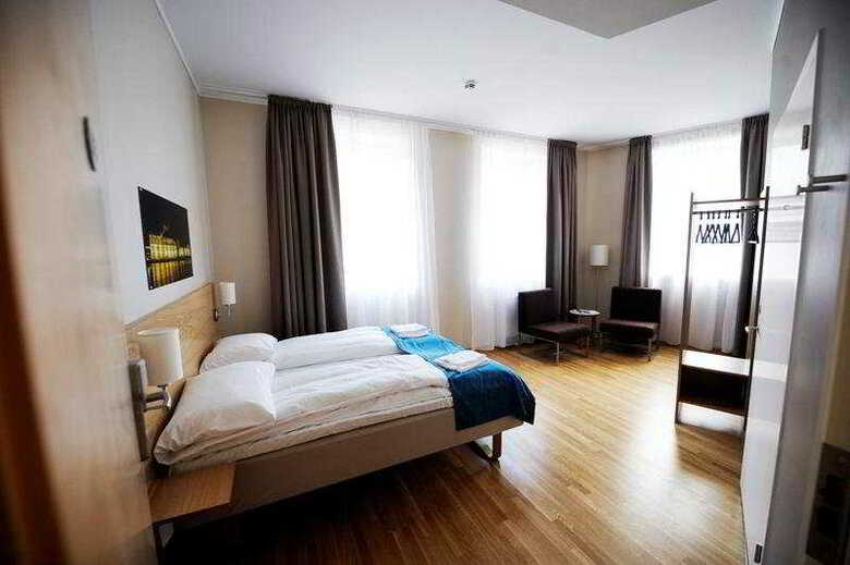 Globus Hotel
