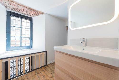 Apartamento Place de La Daurade Capitole Esquirole-wifi-calme