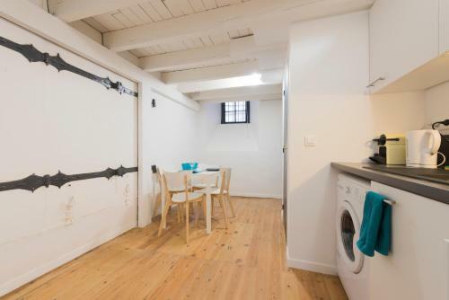 Apartamento Place de La Daurade Capitole Esquirole-wifi-calme