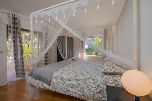 Sophia Antipolis Villa Sleeps 8 Pool Air Con Wifi
