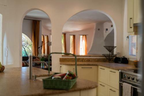 Sophia Antipolis Villa Sleeps 8 Pool Air Con Wifi