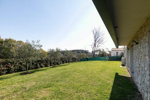Luxury Villa In Valbonne With Pool And Garden