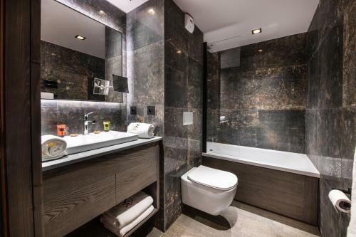 Apartamentos Chalets Izia - Village Montana