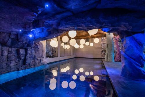 Apartamentos Chalets Izia - Village Montana