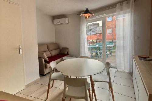 Villa Pavillon Dans Une R�sidence R�cente Pour 6 Personnes V03
