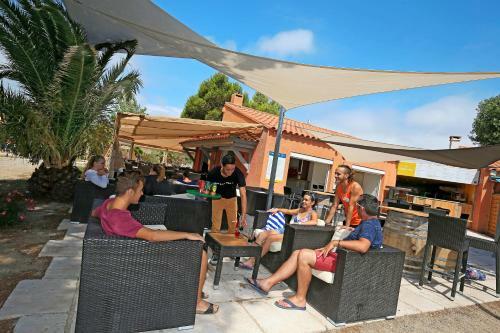 Camping La C�te Des Roses *** - Maeva