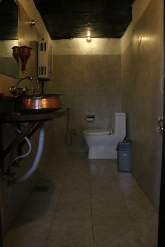 Hostal Hira Guest House