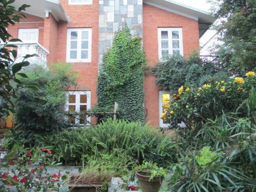 Hostal Summerhill House