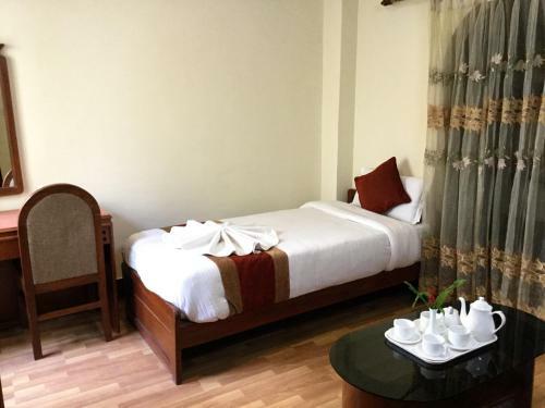 Hotel Trekkers Home