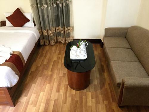 Hotel Trekkers Home