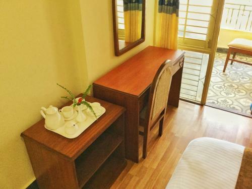 Hotel Trekkers Home