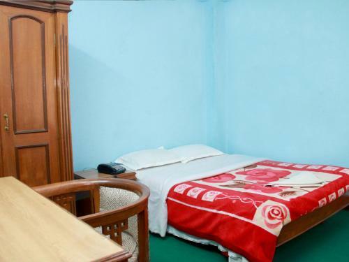 Hotel Trekkers Home