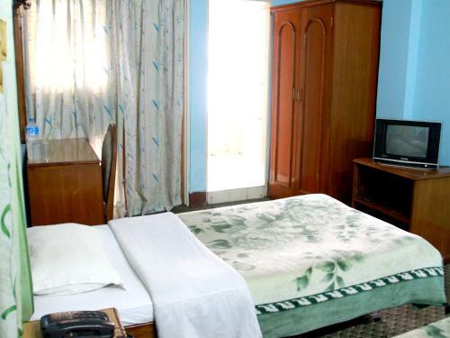 Hotel Trekkers Home