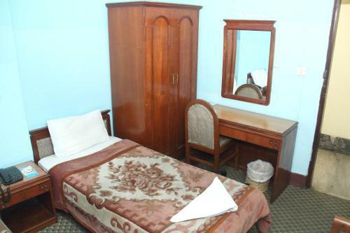 Hotel Trekkers Home