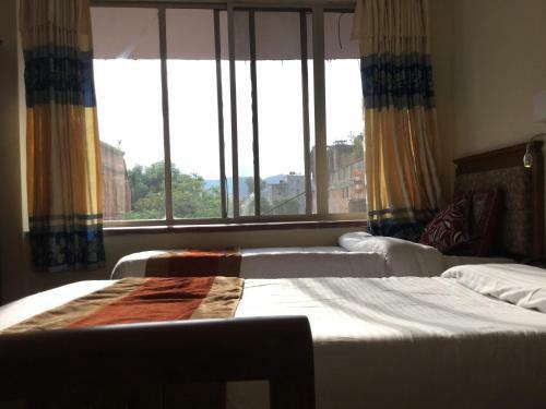 Hotel Trekkers Home