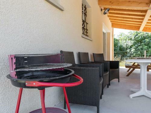 Simplistic Holiday Home In Saint Alban D'auriolles With Pool