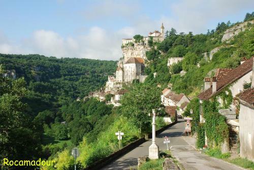 Les Sentiers Du Causse
