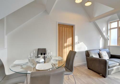 Apartment 4, The Old Stables