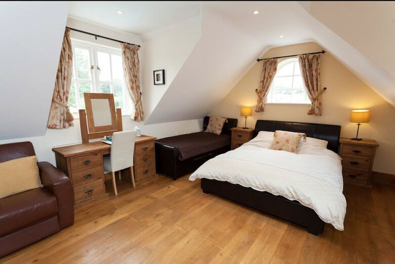 Hanger Down House Bed And Breakfast