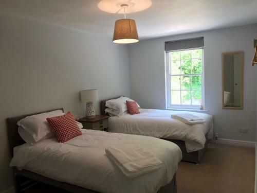Hostal Glebe House