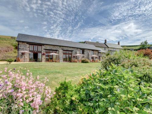 Holiday Home Threshing Barn
