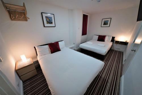 Hostal Tbh Guest House