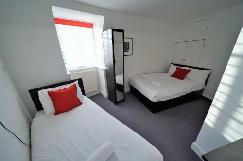 Hostal Tbh Guest House