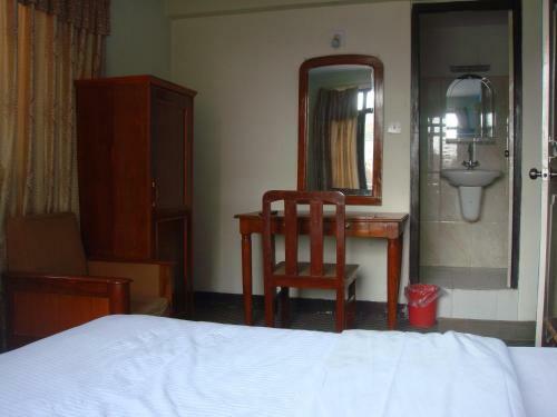 Hostal Holyland Guest House