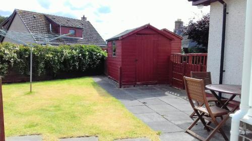 2 Bed Home With Private Garden In The Highlands