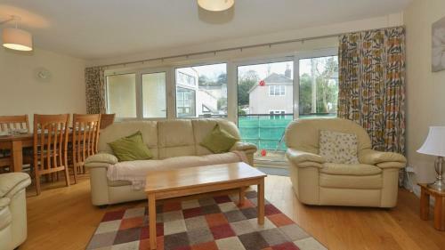 3 Harbour Strand