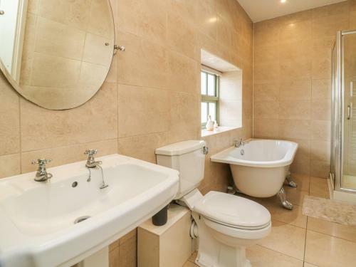 25a Beckside