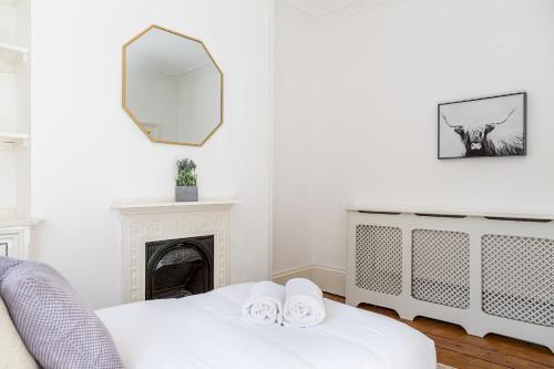 Amazing 5 Bed Victorian House - Clarence House