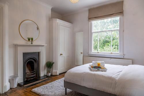 Amazing 5 Bed Victorian House - Clarence House