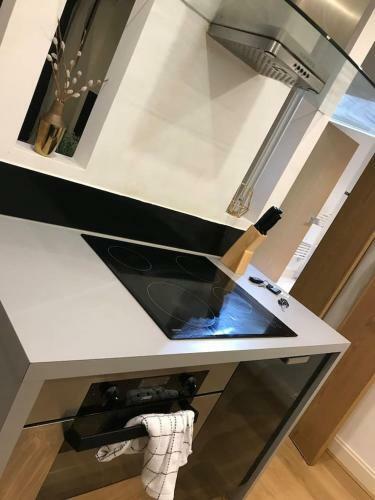 China Town Apartment In Birmingham City Centre