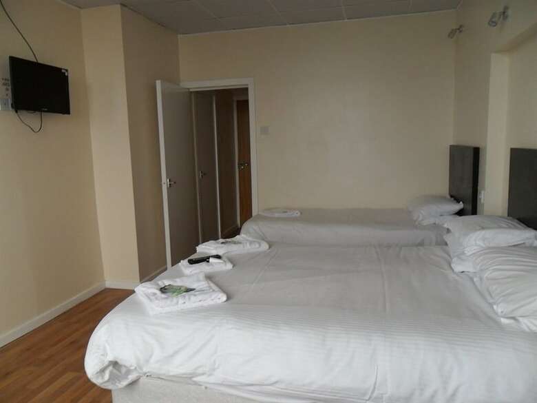 The Beach Hotel And Apartments