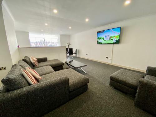 Fabrik Apartments - Harrowside