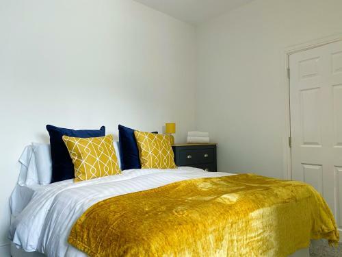 Mayfair Suite Sasco Apartments
