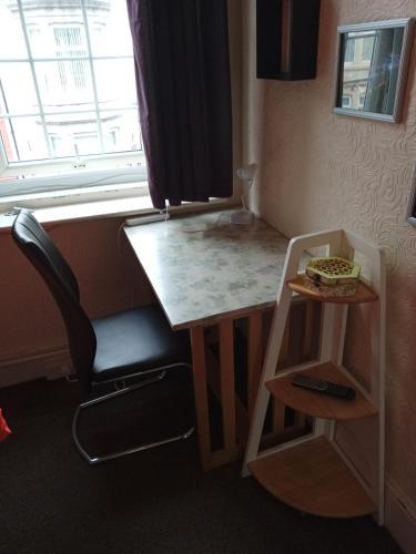 Hostal The Mayfair