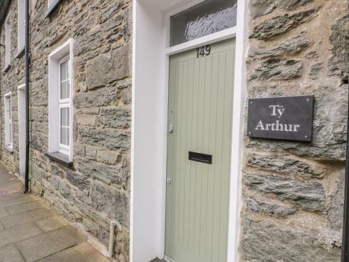Ty Arthur
