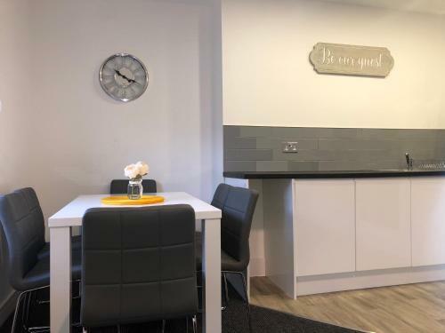 The Central Suite Sasco Apartments