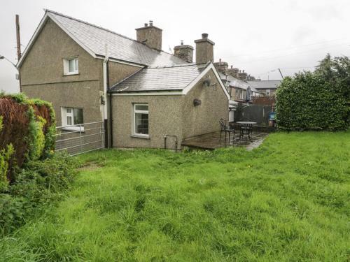 5 Bryn Tirion