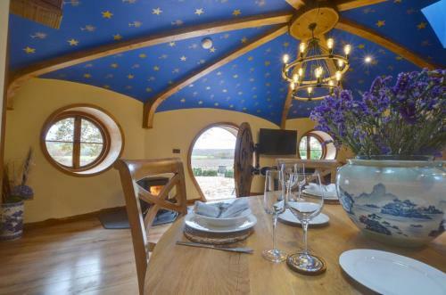 Hobbit House