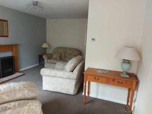 Canalside Village House
